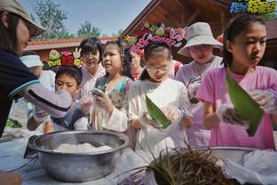 太好用了！莱夫利复出半场5中4得10分6板 正负值+13